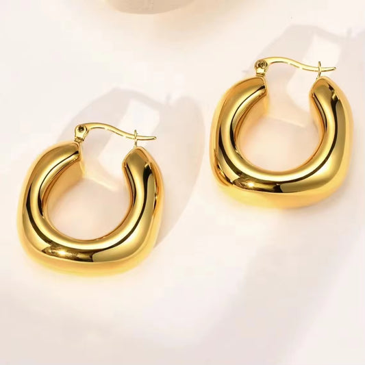 " Aarina Classic Bold Hoop Earrings – 18K Gold Plated, Anti-Tarnish & Waterproof
"