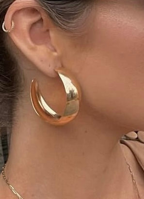 Aarina Golden Blossom 18K Gold Plated Floral Drop Earrings