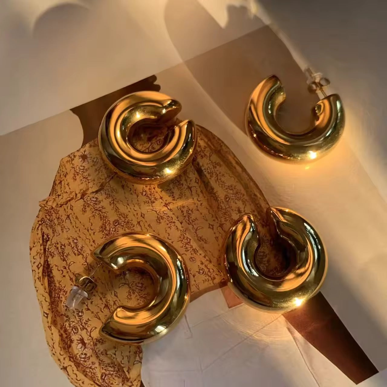 Aarina Bold Curve 18K Gold Plated Chunky Hoop Earrings