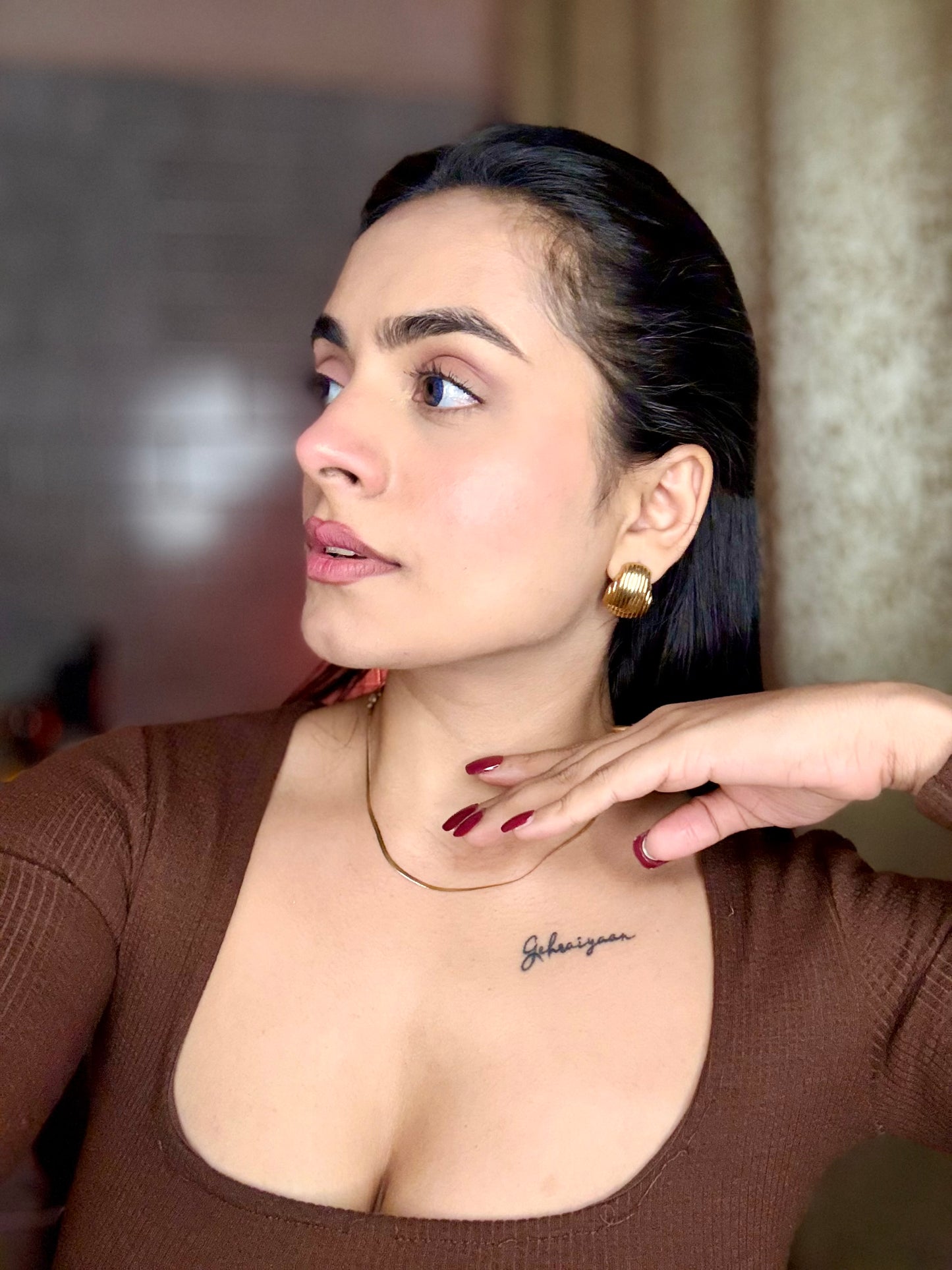 " Aarina Aurelia Sculpted Hoops – 18K Gold Plated, Anti-Tarnish & Waterproof "