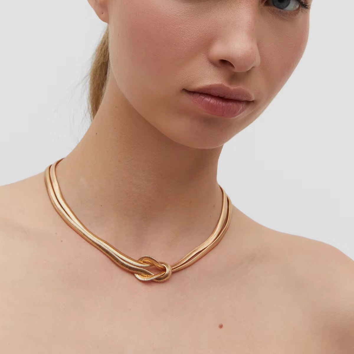 Viral Signature Knot Necklace – Transformable Pendant & Bracelet