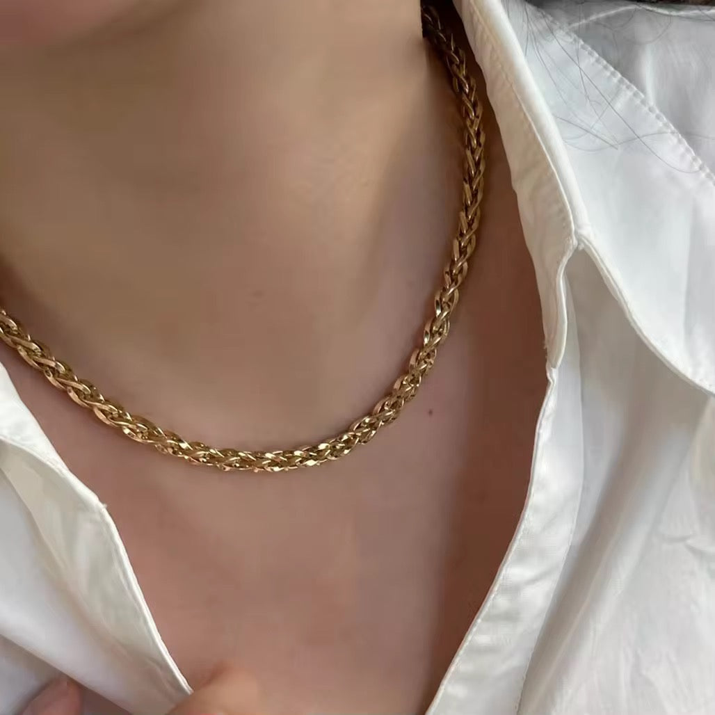 "Luxe Rope 18K Gold Plated Chain Necklace – Waterproof & Anti-Tarnish | Aarina Jewellery "