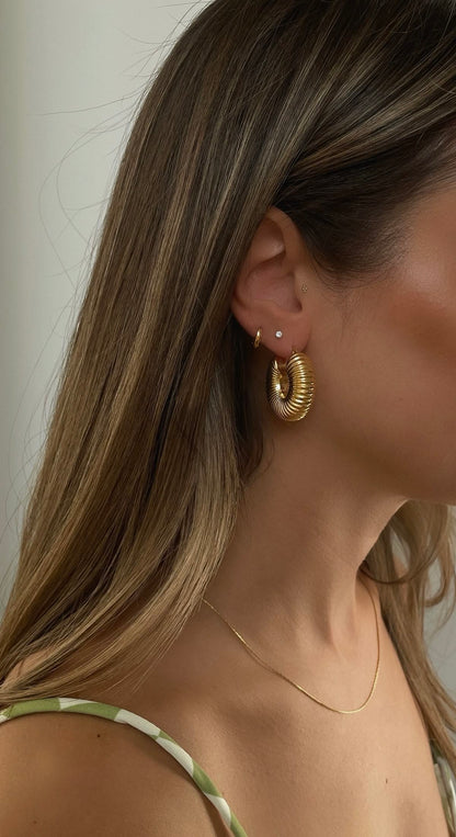 Aarina Ribbed Radiance 18K Gold Plated Hoop Earrings