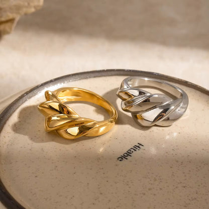 "Eternal Knot Ring by Aarina Jewellery "