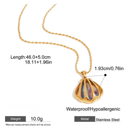 Aurora Seashell Set – Pendant Necklace & Statement Earrings