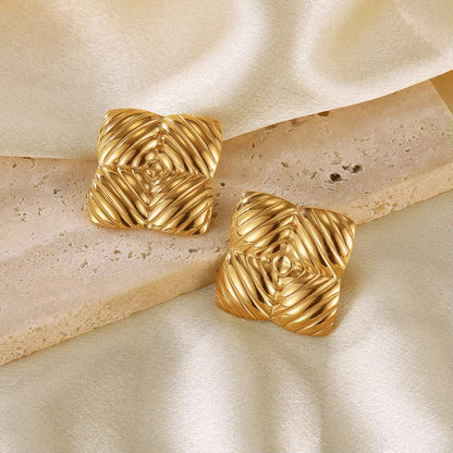 "Aarina Nova 18K Gold Plated Vintage Dome Earrings – Anti-Tarnish & Waterproof "