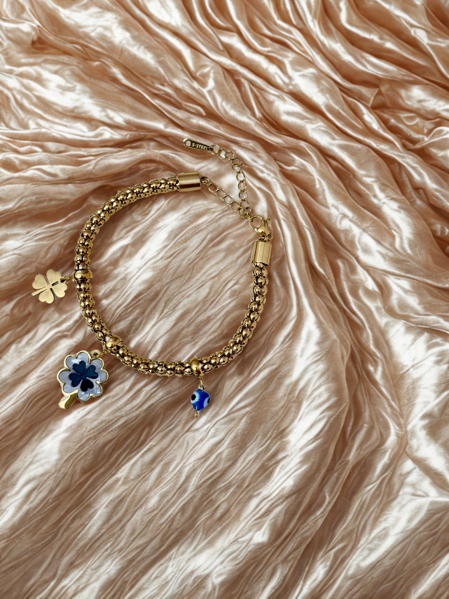 "Aarina Jewellery 18k Gold Plated Clover & Evil Eye Charm Bracelet – Anti-Tarnish & Waterproof "