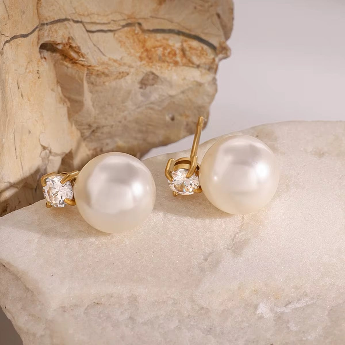 Classic Luxe Pearl Stud Earrings8