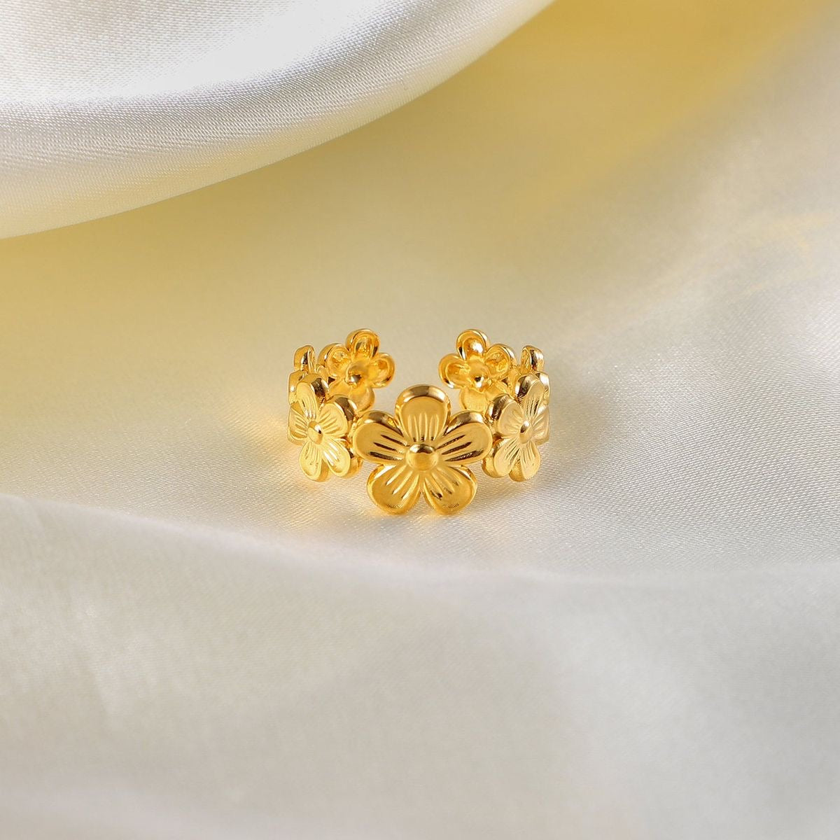 Bloom Daisy Gold Ring
