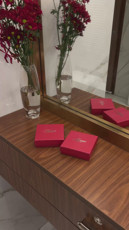 Amara  Hand  Bracelet